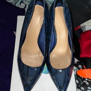 Black and navy blue heels